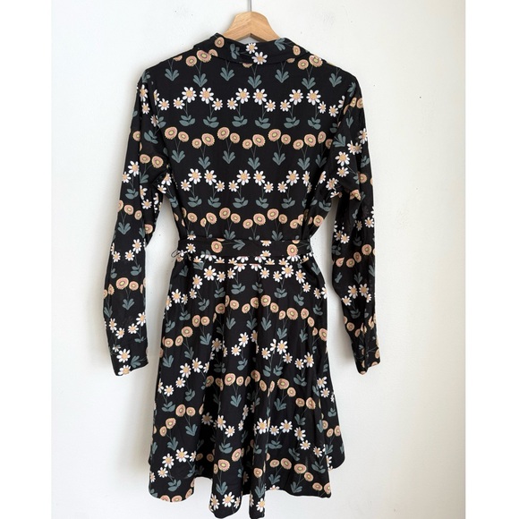 Boden Kitty Midi Shirt Dress  in Black with Delicate Daisy Flowers - Picture 9 of 10